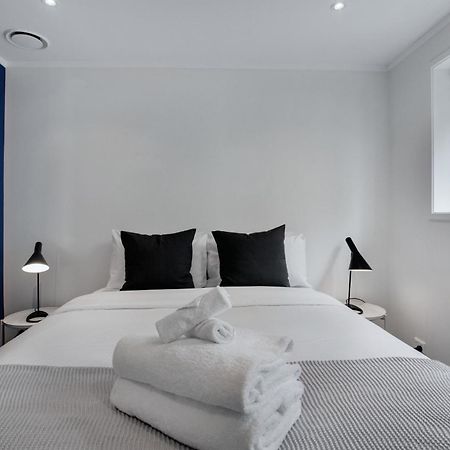Skyline Serenade Apt With Skycity View And Parking オークランド エクステリア 写真